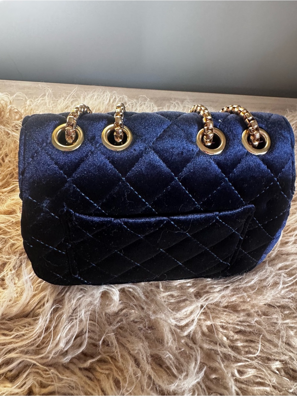 Tiny Treats Zomi Gems Navy Velvet Quilted Gold Chain Crossbody Purse - Picture 3 of 6